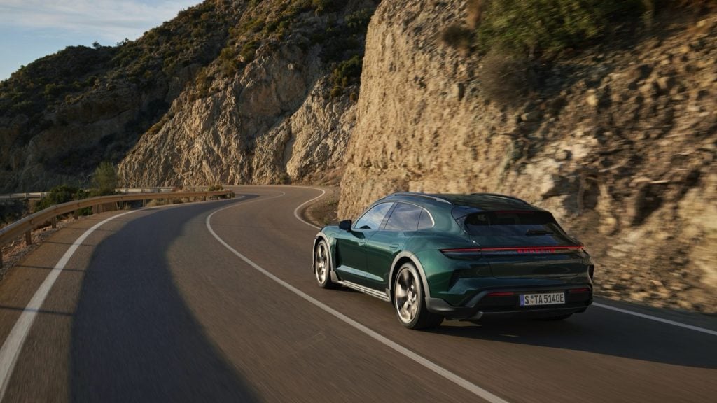 Porsche Taycan 4S Cross Turismo