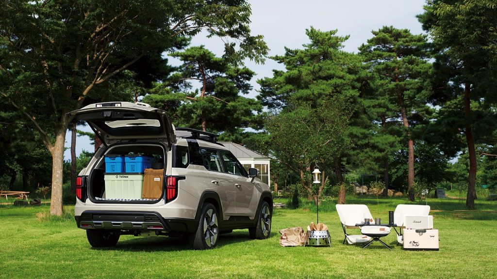 KGM Torres EVX Base interior