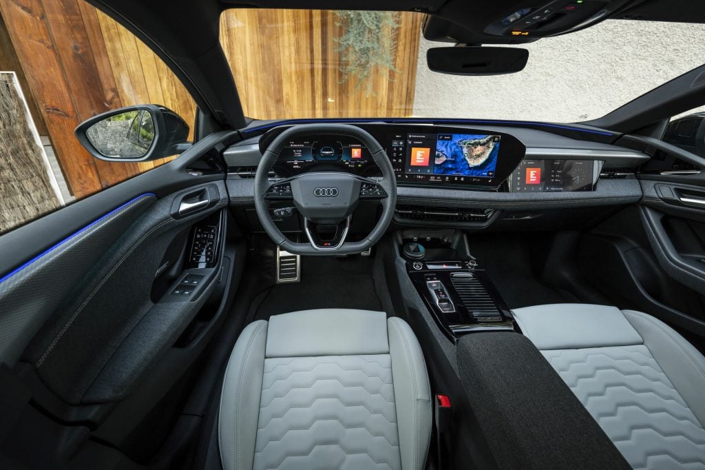 Audi A6 Avant e-tron base interior