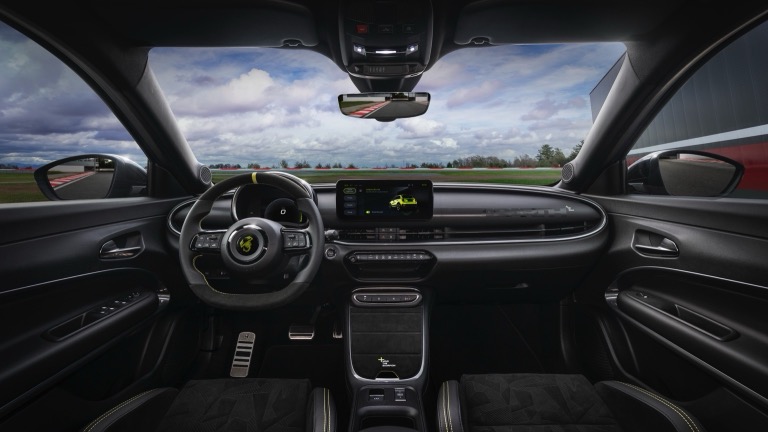 Abarth 600e Scorpionissima interior