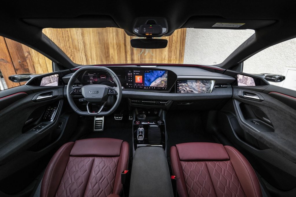Audi S6 e-tron Avant interior
