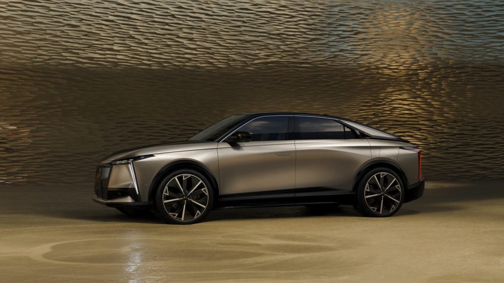 DS Automobiles N°8 AWD Long Range