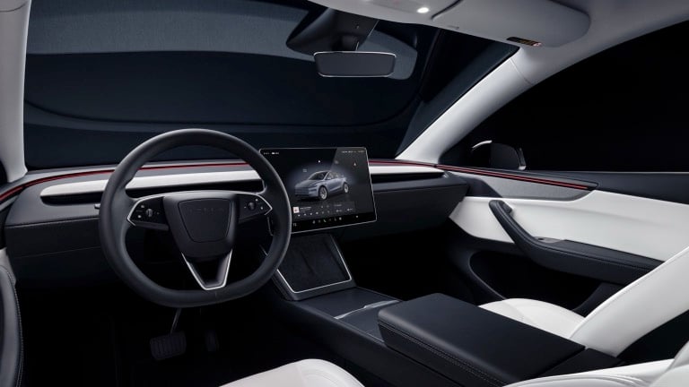 Tesla Model Y RWD (Juniper) interior
