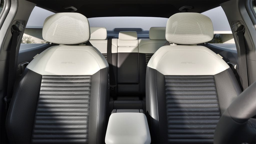 Kia EV4 Fastback 81.4 kWh interior