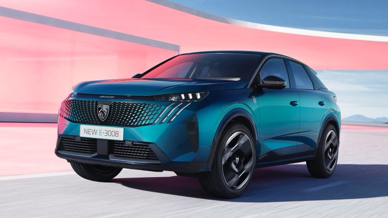 Peugeot e-3008