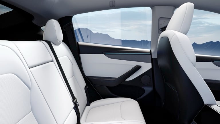 Tesla Model Y Long Range AWD (Juniper) interior