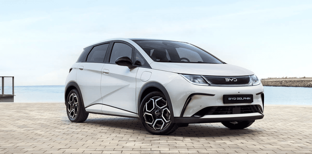 44.9 kWh Active vs 60.4 kWh Extended Range