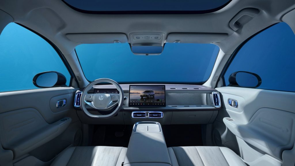 Leapmotor B10 56.2 kWh interior