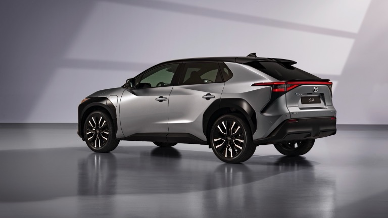 Toyota bZ4X FWD 57.7 kWh